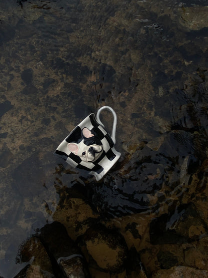 Black and White  Café Companion